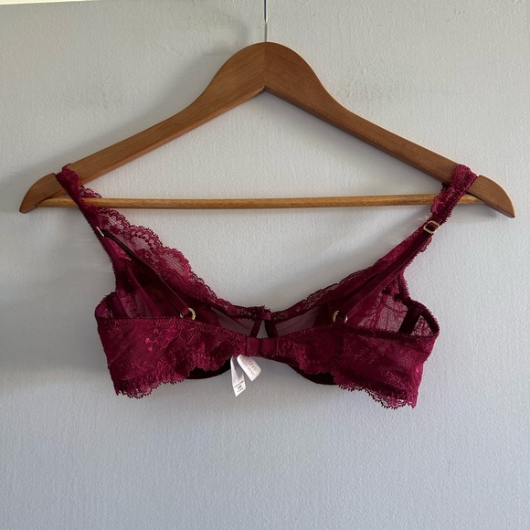 Victoria’s Secret Maroon Lace Underwire ‘Very Sexy’ Plunge Bra size 34B EUC - Picture 4 of 9